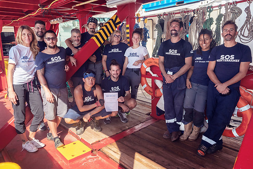 Search&Rescue (SAR) Awards: The Team R/V Ocean Viking from SOS Mediterraneé won the IMRF's Outstanding Team Contribution to Maritime SAR Operations. 