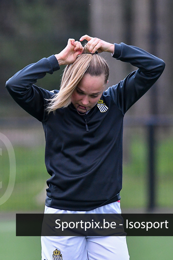 Renate-Ly Mehevets (15) of Sporting Charleroi pictured before a female soccer game between Sporting Charleroi and KRC Genk on the 4 th matchday in play off 2 of the 2020 - 2021 season of Belgian Scooore Womens Super League , friday 30 th of April 2021 in Marcinelle , Belgium . PHOTO SPORTPIX.BE | SPP | Jill Delsaux