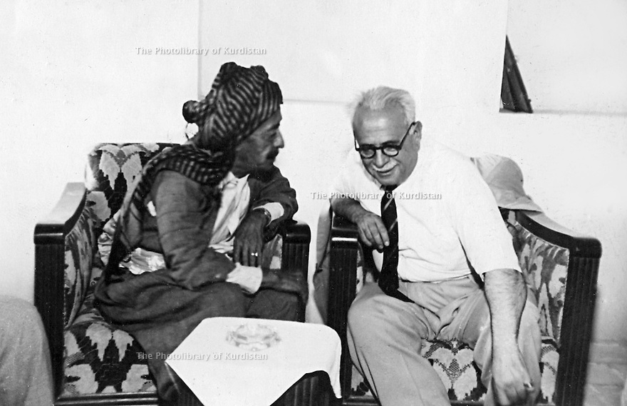 Iraq 1950?.Suleimania: Sheikh Kader Barzinji and Tawfiq Wahbi beg .Irak 1950? .Souleimania: A gauche, Sheikh Kader Barzinji avec Tawfiq Wahbi beg