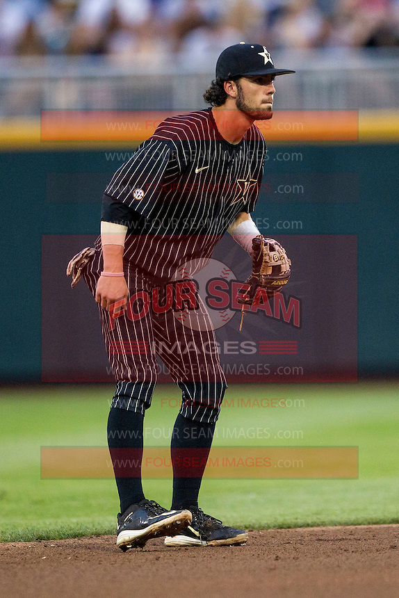 Dansby Swanson  Four Seam Images