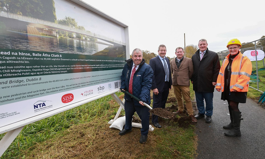 A new landmark bridge will enhance access to the Irish National War Memorial Gardens and connect key cultural attractions (from left to right) Minister Kevin 'Boxer' Moran, Christopher Russell - Ritchie Studios, Joe Seymour - NTA, Dominic O'Keefe - UCD and Val Fox - Sisk .