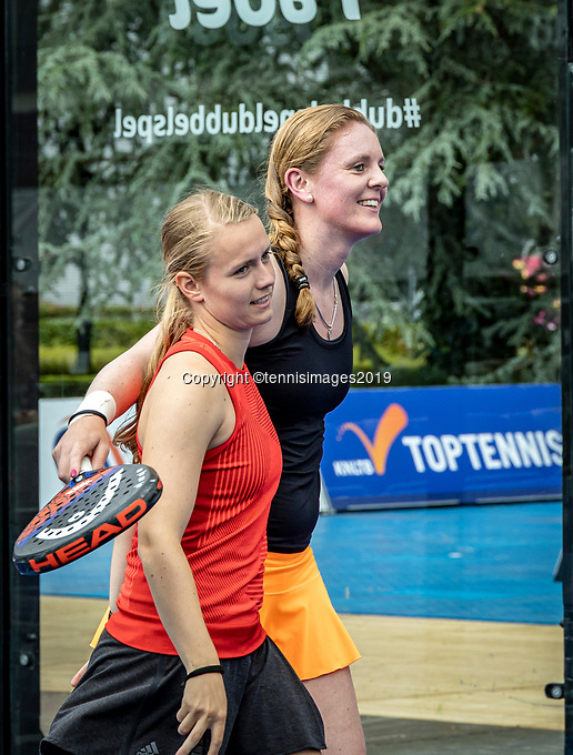 Rosmalen, Netherlands, 15 June, 2019, Tennis, Libema Open, NK Padel, Final Padel womans double: Milou Ettekoven (NED) and Marcella Koek (NED) (R)<br />
Photo: Henk Koster/tennisimages.com