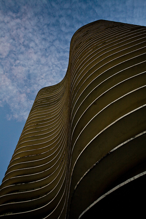 Belo Horizonte_MG, Brasil...Edificio Niemeyer na Praca da Liberdade em Belo Horizonte, ele foi projetado pelo arquiteto Oscar Niemeyer...The Niemeyer building in Liberdade square, it was designed by architect Oscar Niemeyer...Foto: JOAO MARCOS ROSA / NITRO