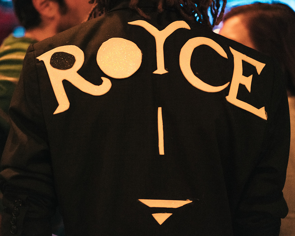 NEW YORK, NY - MAY 05: American musician ROYCE performs onstage at Connolly's Pub & Restaurant on May 5, 2018 in New York, New York. (PHOTO CREDIT: EricMTownsend.com)