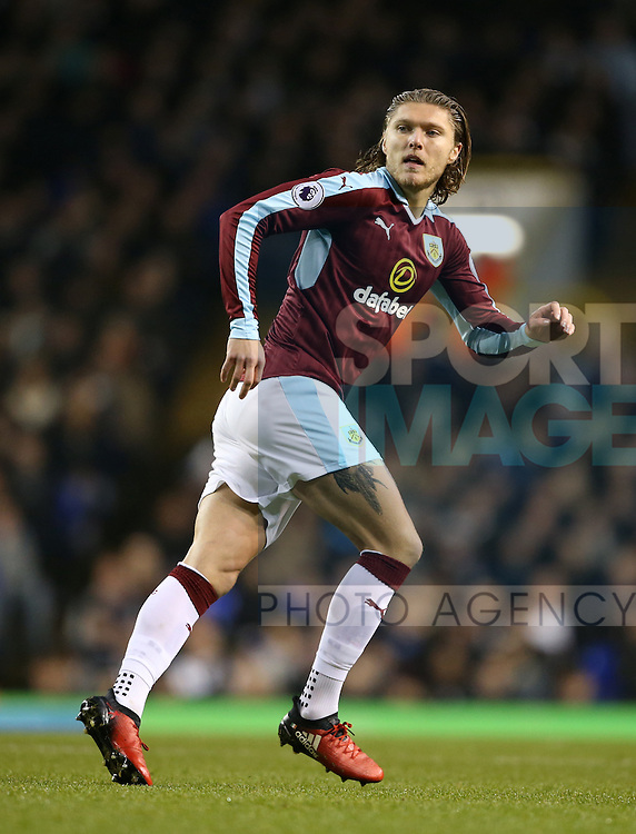 Burnley's Jeff Hendrick in action during the Premier League match at White Hart Lane Stadium, London. Picture date December 18th, 2016 Pic David Klein/Sportimage