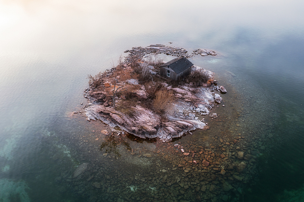 https://Duncan.co/shack-on-small-island