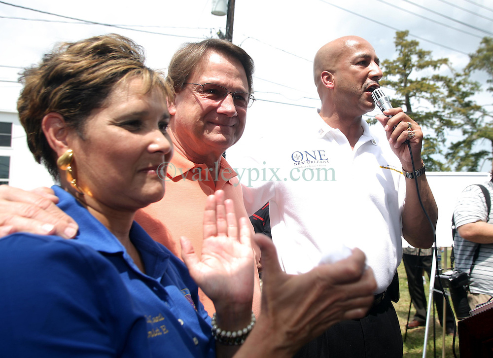 August 29 2009. Lower 9th Ward, New Orleans, Louisiana.<br />
4th Anniversary of Hurricane Katrina remembered.<br />
Mayor Ray C Naginand his wife Seletha arrive on Tennessee Street.<br />
Photo; Charlie Varley/varleypix.com