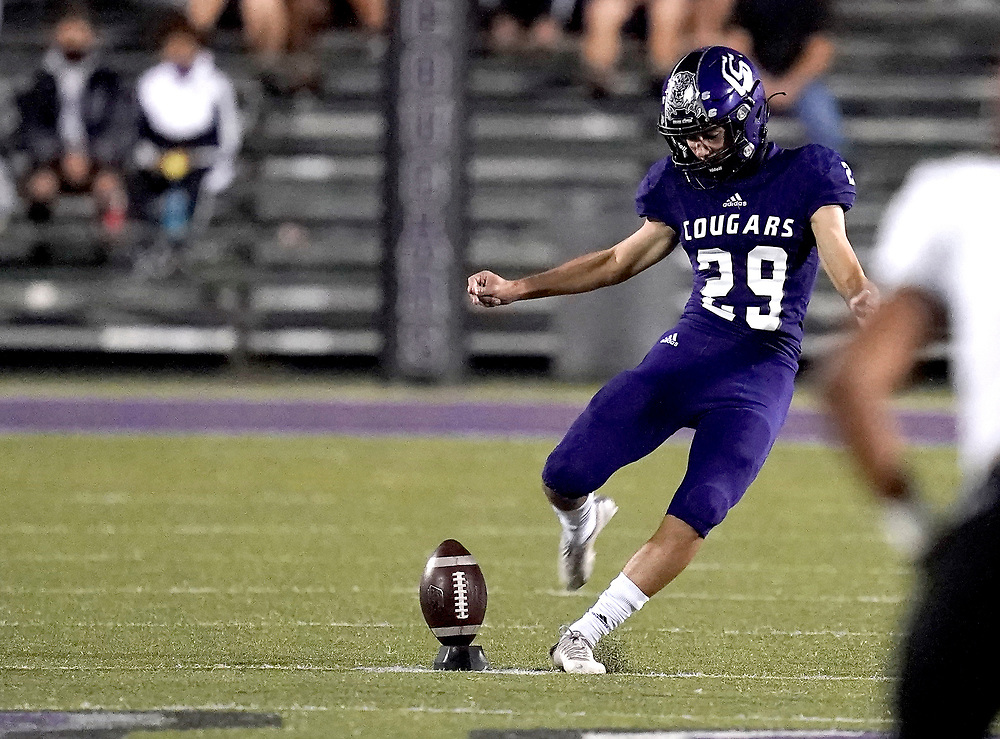 New Caney Porter vs. College Station on Sept. 16, 2020. (Sam Craft/www.samcraft.com)