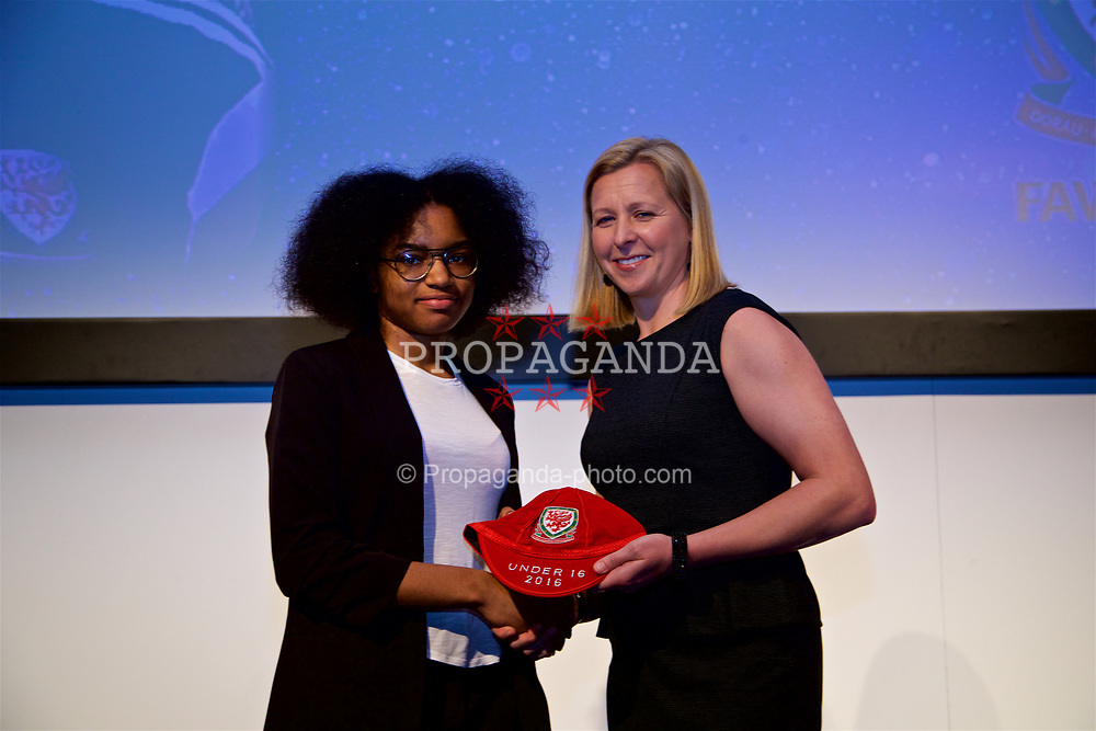 NEWPORT, WALES - Saturday, May 27, 2017: Bailiey Cordice receives her Under-16 Wales cap from Wales women's team manager Jayne Ludlow at the Celtic Manor Resort. (Pic by David Rawcliffe/Propaganda)