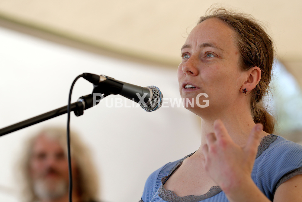 Portrait: Hanna Poddig<br />
<br />
Ort: Gorleben<br />
Copyright: Andreas Conradt<br />
Quelle: PubliXviewinG