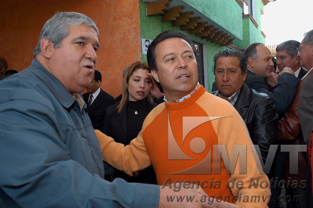 Metepec, Méx.- El senador de la republica y ex-gobernador del estado de Mexico Cesar camacho Quiroz fue festejado en su casa de San Miguel Totocuitlapilco por el dia de su cumpleaños. Agencia MVT / Esteban Fabian. (DIGITAL)<br />
<br />
NO ARCHIVAR - NO ARCHIVE