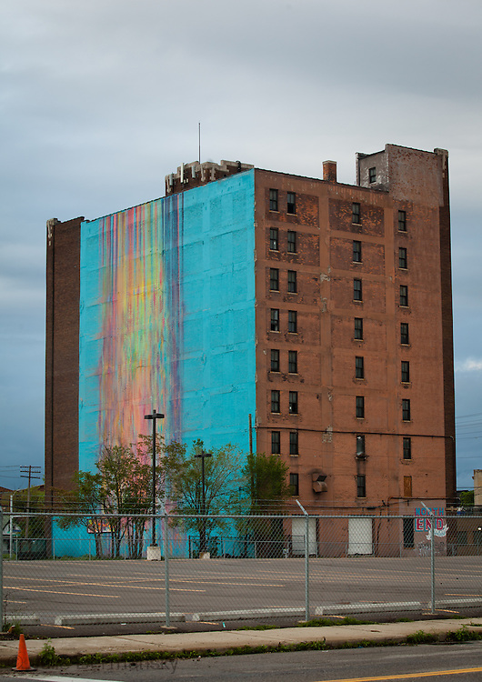 Building in Detroit with an abstract mural.