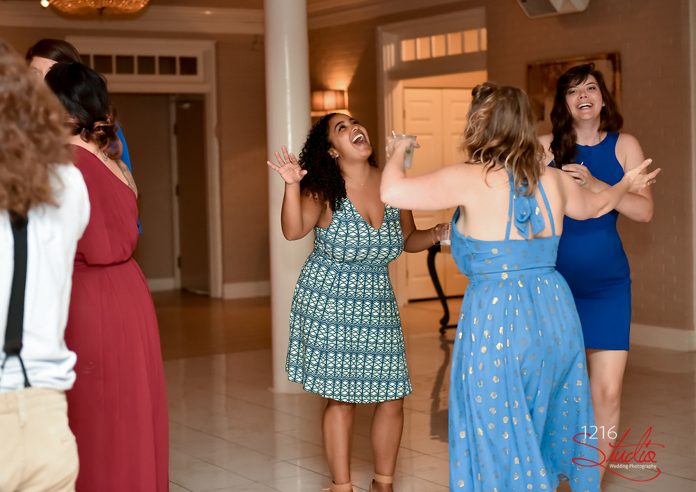 David & Ashley Wedding Photography Samples | Hotel Indigo, City Park, and Southern Oaks Plantation | 1216 Studio Wedding Photography