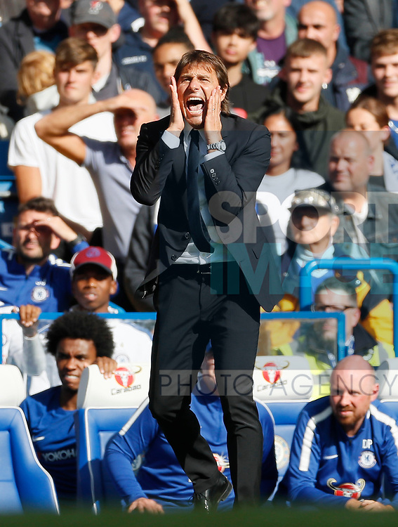 Chelsea's Antonio Conte looks on dejected during the premier league match at Stamford Bridge Stadium, London. Picture date 17th September 2017. Picture credit should read: David Klein/Sportimage