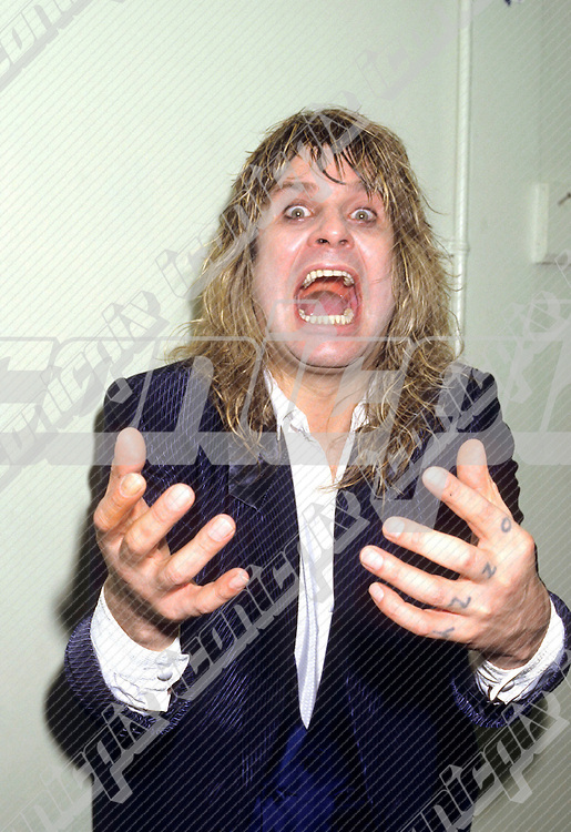 ozzy osbourne tour 1986 opening act