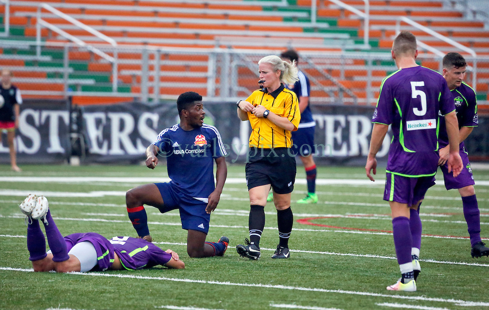 04 June 2016. New Orleans, Louisiana.<br />
NPSL Soccer, Pan American Stadium.<br />
New Orleans Jesters v Birmingham Hammers. Jesters win 4-1 when lightning stopped play in the 66th minute of the game. <br />
Photo; Charlie Varley/varleypix.com