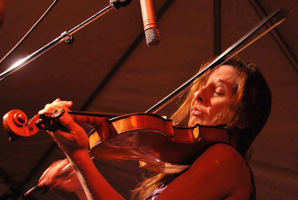 Heather Hardy performing at the 2011 Tucson Folk Festival in Downtown Tucson, Arizona.