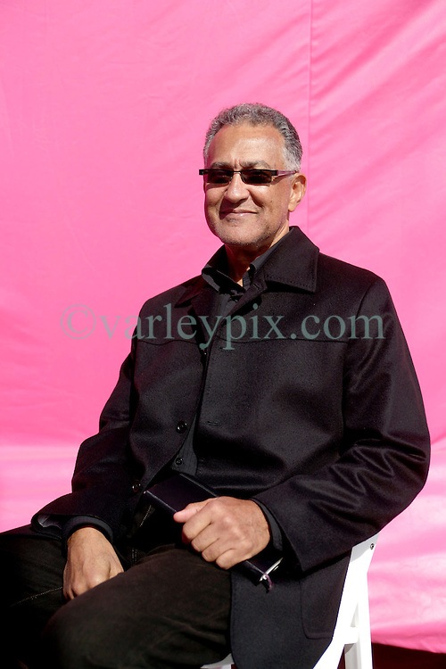 Dec 03 2007. New Orleans, Louisiana. Lower 9th Ward.<br />
Brad Pitt revisits the Lower 9th ward, devastated by Hurricane Katrina to present 'Make it Right' where architects' designs are unveiled to the public. Winning design Architects, Gerald Billes of Billes Architecture with a pink background for the pink project.<br />
Photo credit; Charlie Varley.